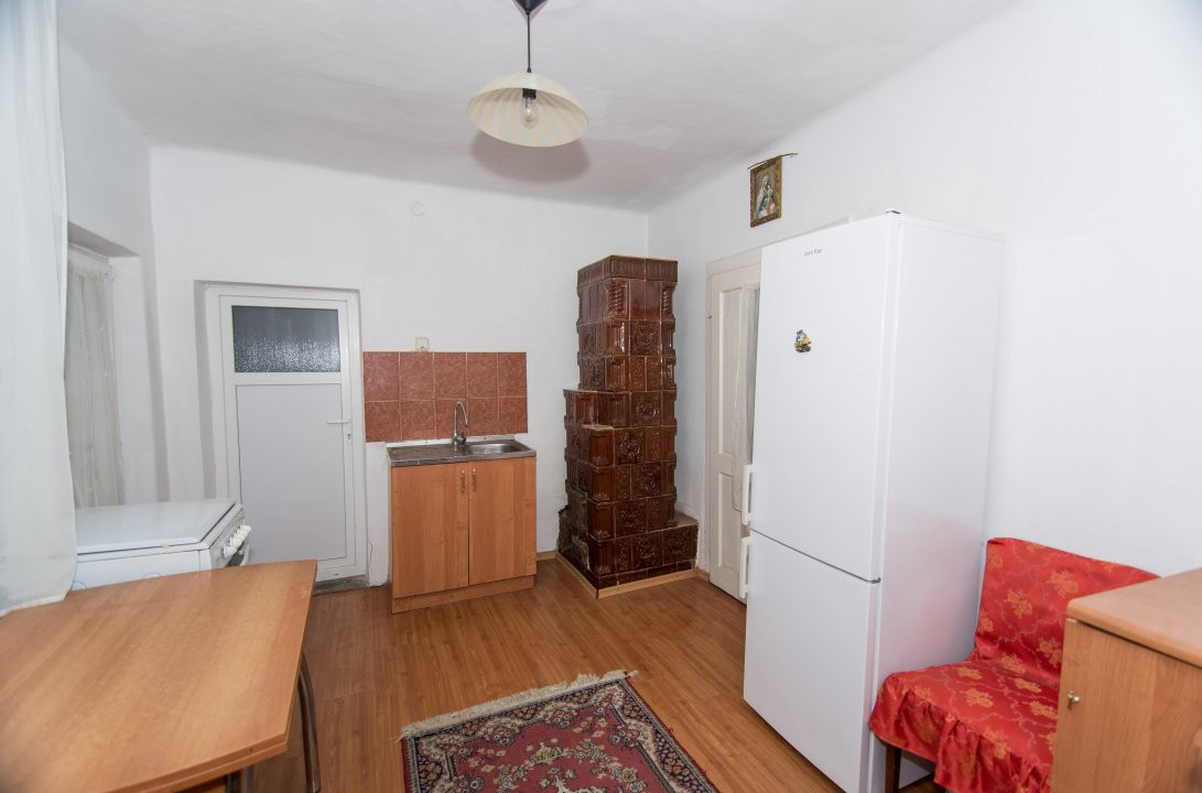 Casa de vanzare Titesti + 1000 mp teren + Toate utilitatile