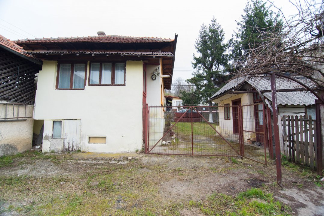 Casa de vanzare Titesti + 1000 mp teren + Toate utilitatile