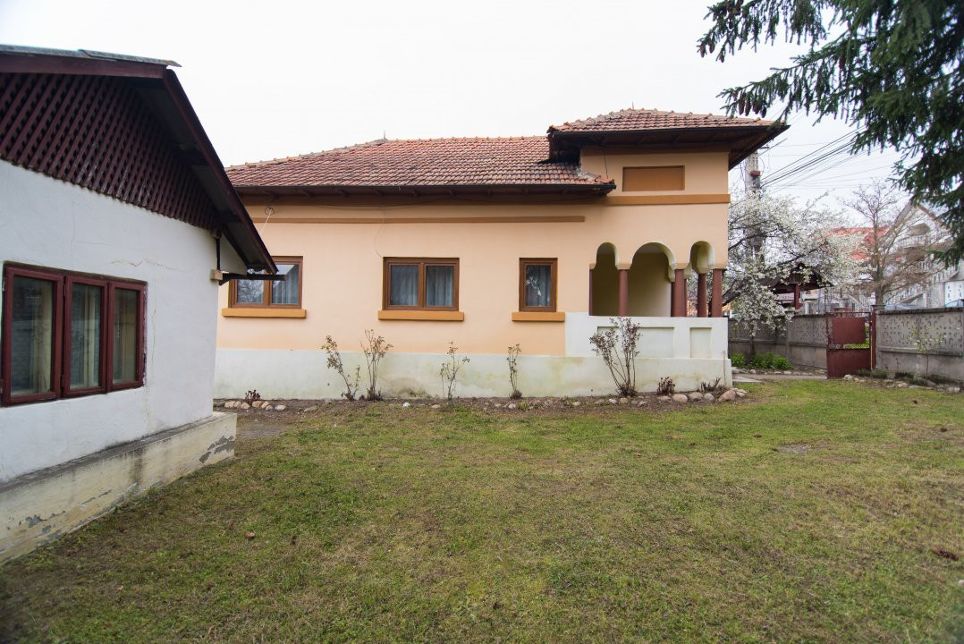 Casa de vanzare Titesti + 1000 mp teren + Toate utilitatile