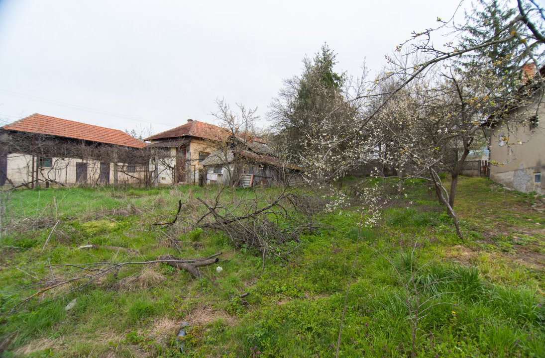 Casa de vanzare Titesti + 1000 mp teren + Toate utilitatile