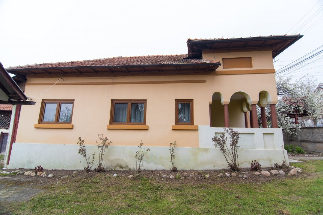 Casa de vanzare Titesti + 1000 mp teren + Toate utilitatile