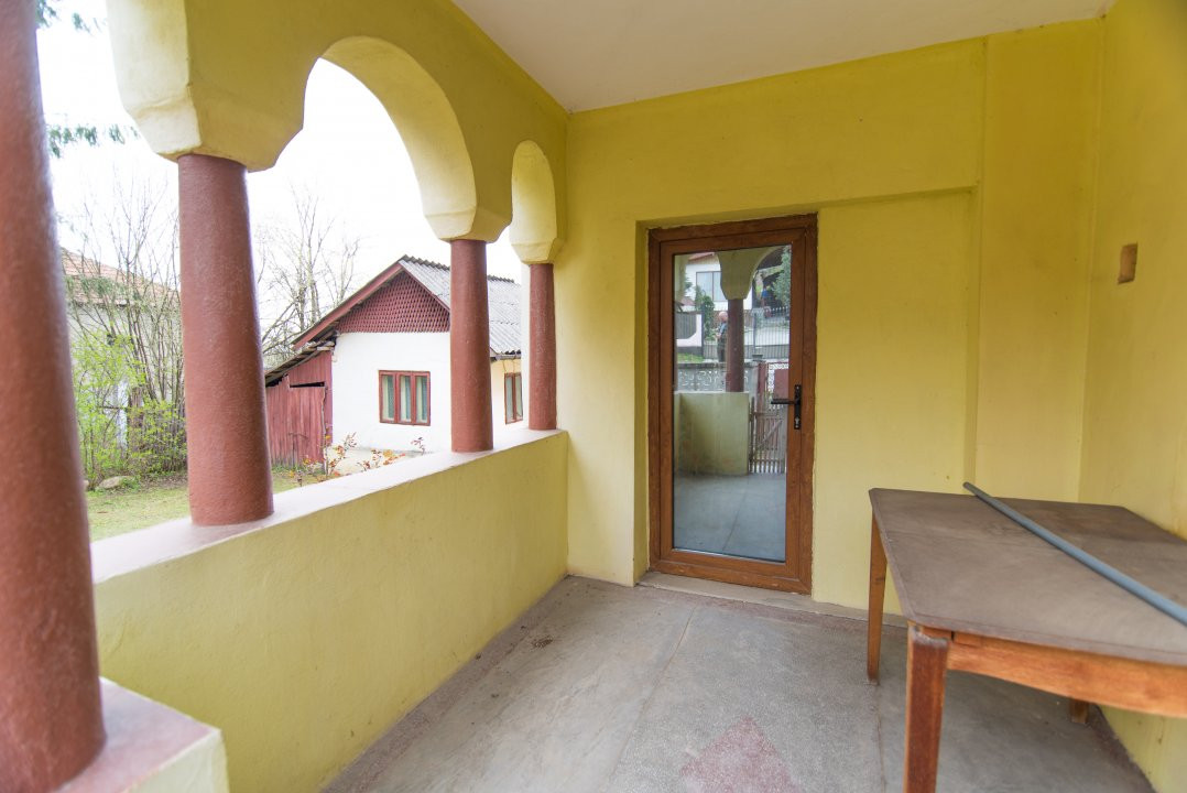 Casa de vanzare Titesti + 1000 mp teren + Toate utilitatile