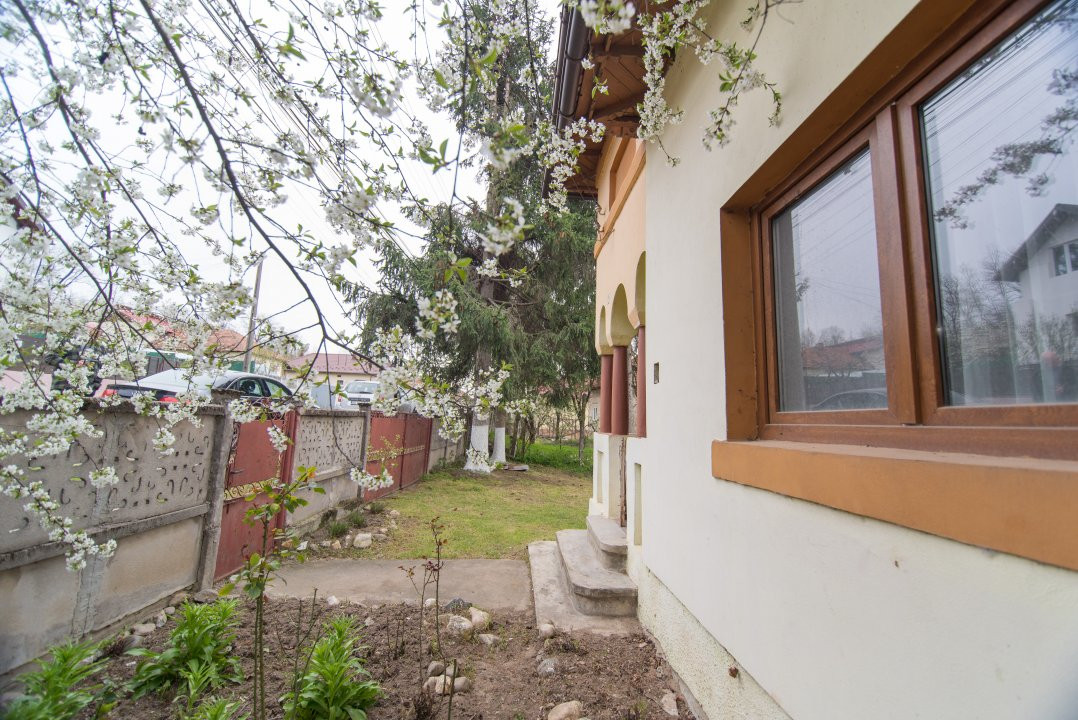 Casa de vanzare Titesti + 1000 mp teren + Toate utilitatile