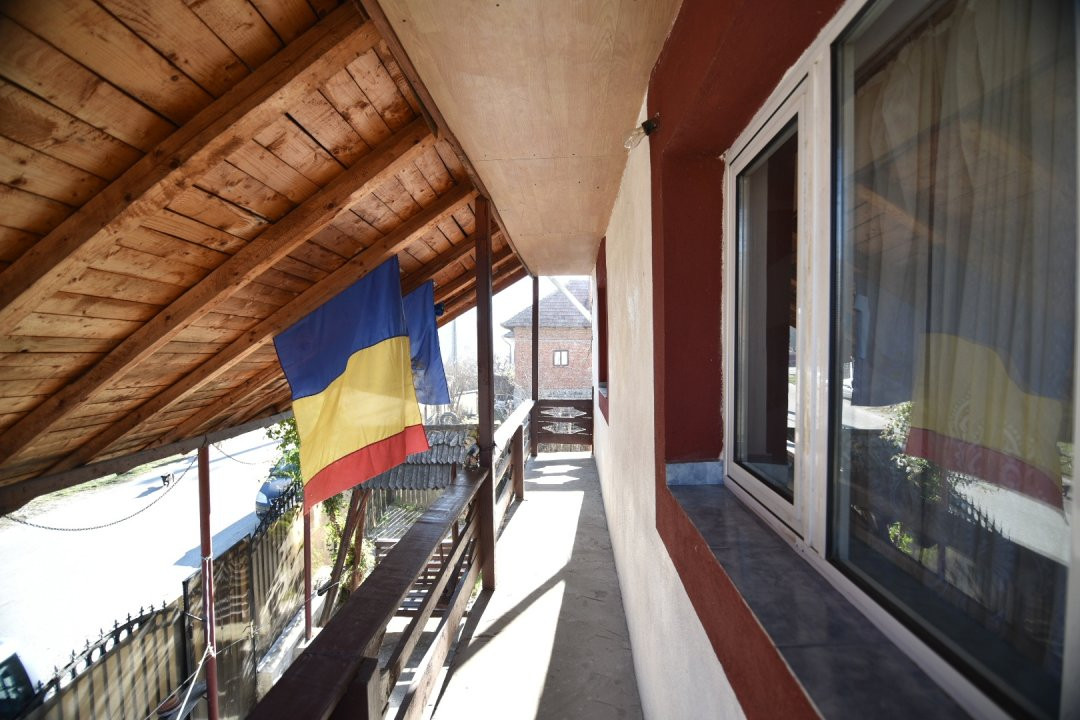 Pensiune 6 camere loc. Salatrucu. Pretabila investitie. Comision 0% ! 