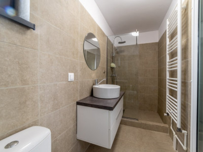 De inchiriat - 3 camere 53 mp - Vatra Luminoasa - 2 minute Mega Mall
