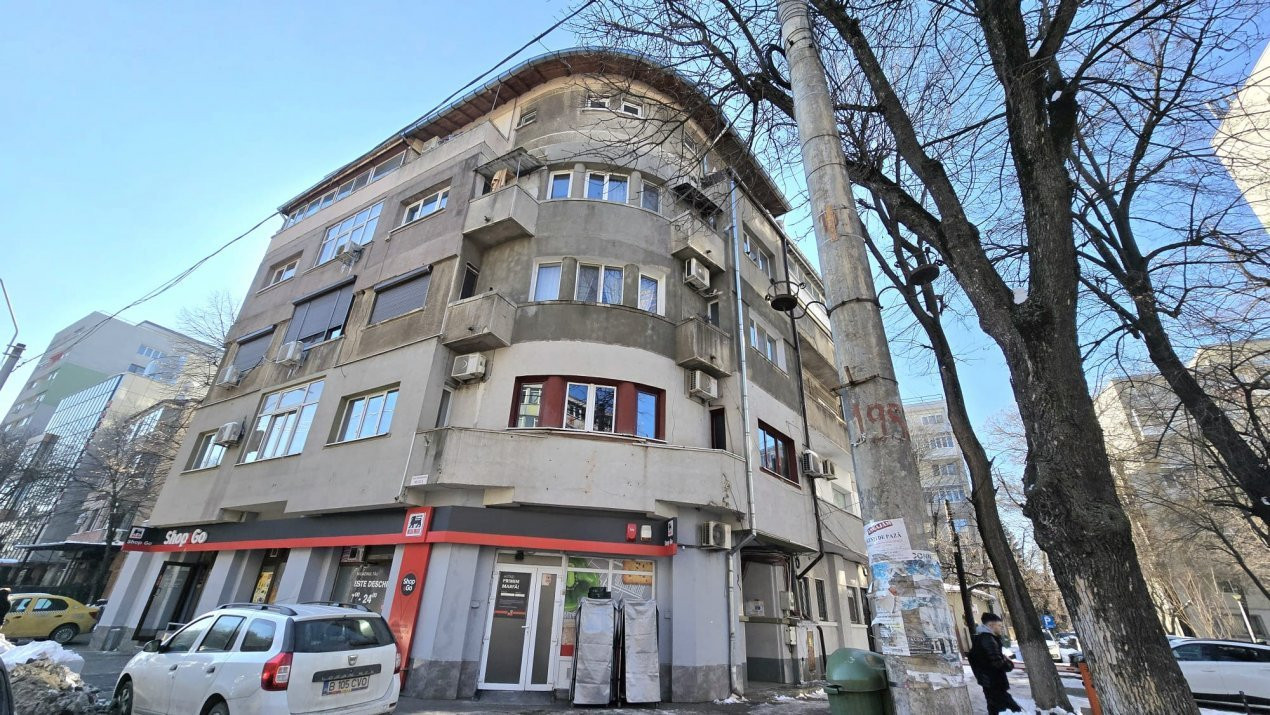 3 camere cu centrala, cladire interbelica 