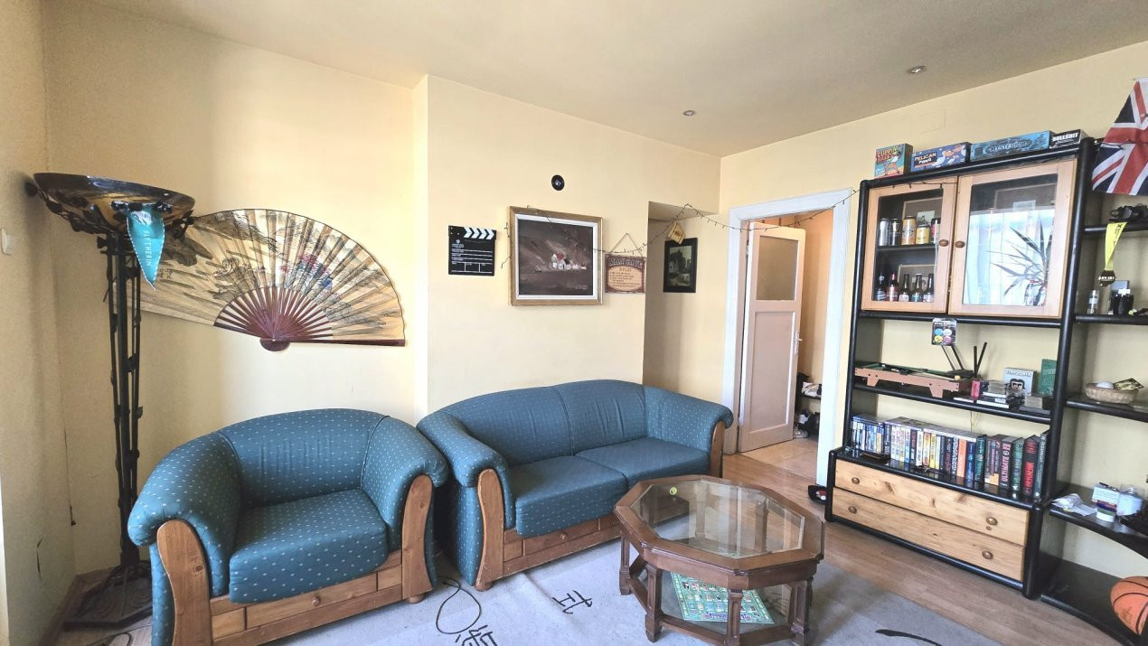 3 camere cu centrala, cladire interbelica 