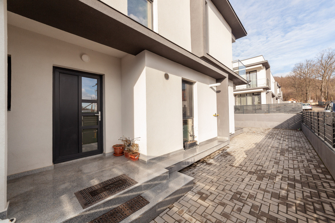 Casă modernă tip duplex | Budeasa – lângă Primărie | Construcție 2023