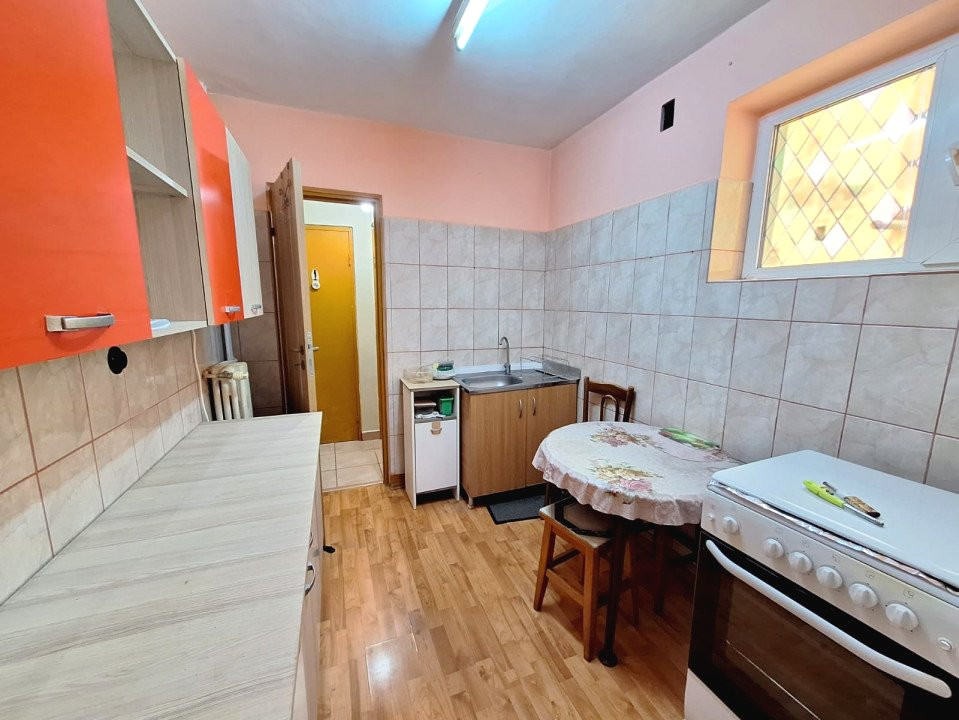 Apartament 3 camere etaj 3-Langa Odobescu