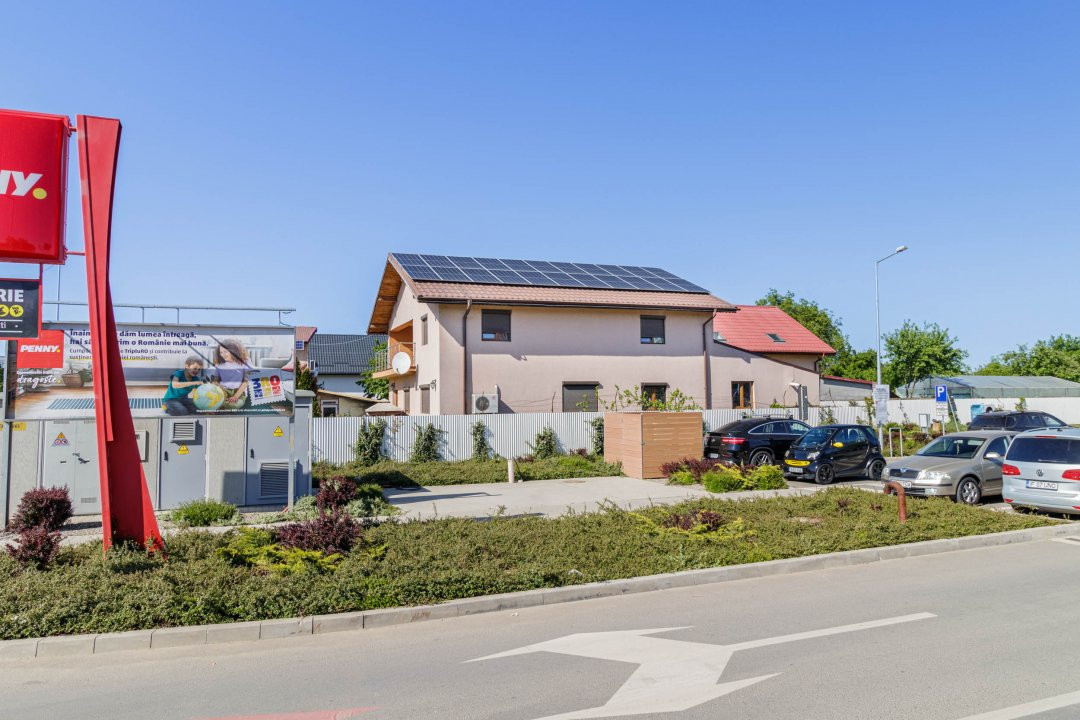Casa Tunari Central – curte mare, living generos, pozitie excelenta