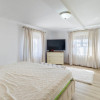 Casa Tunari Central – curte mare, living generos, pozitie excelenta thumb 12