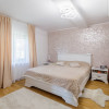 Casa Tunari Central – curte mare, living generos, pozitie excelenta thumb 14