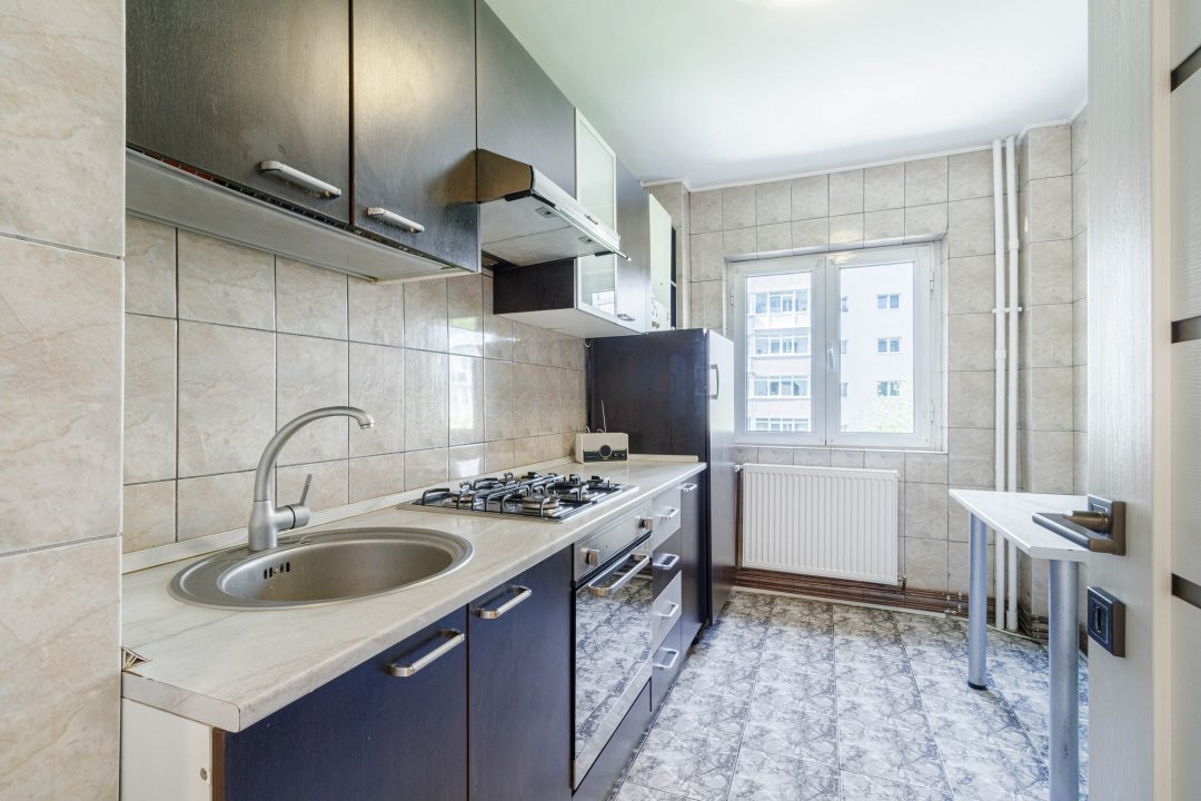 Nu te gandi apartament 2 camere decomandat centrala proprie etaj intermediar