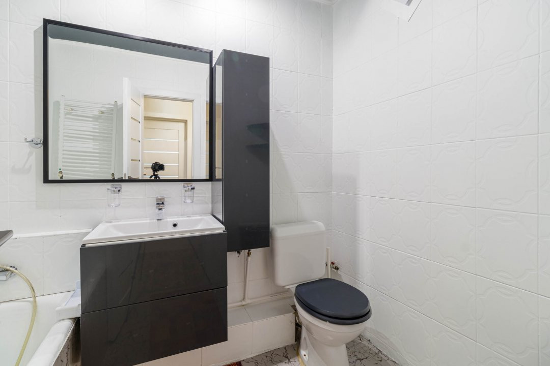 Nu te gandi apartament 2 camere decomandat centrala proprie etaj intermediar