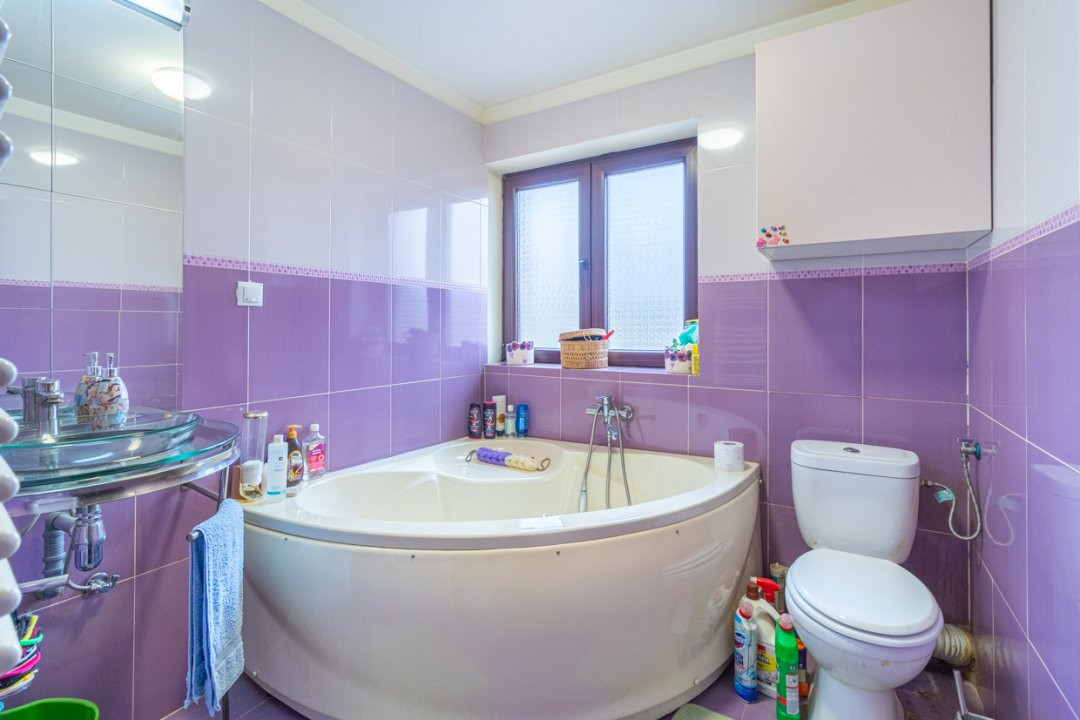 Casa Corbeanca 442mp - Piscina si priveliste catre Lac