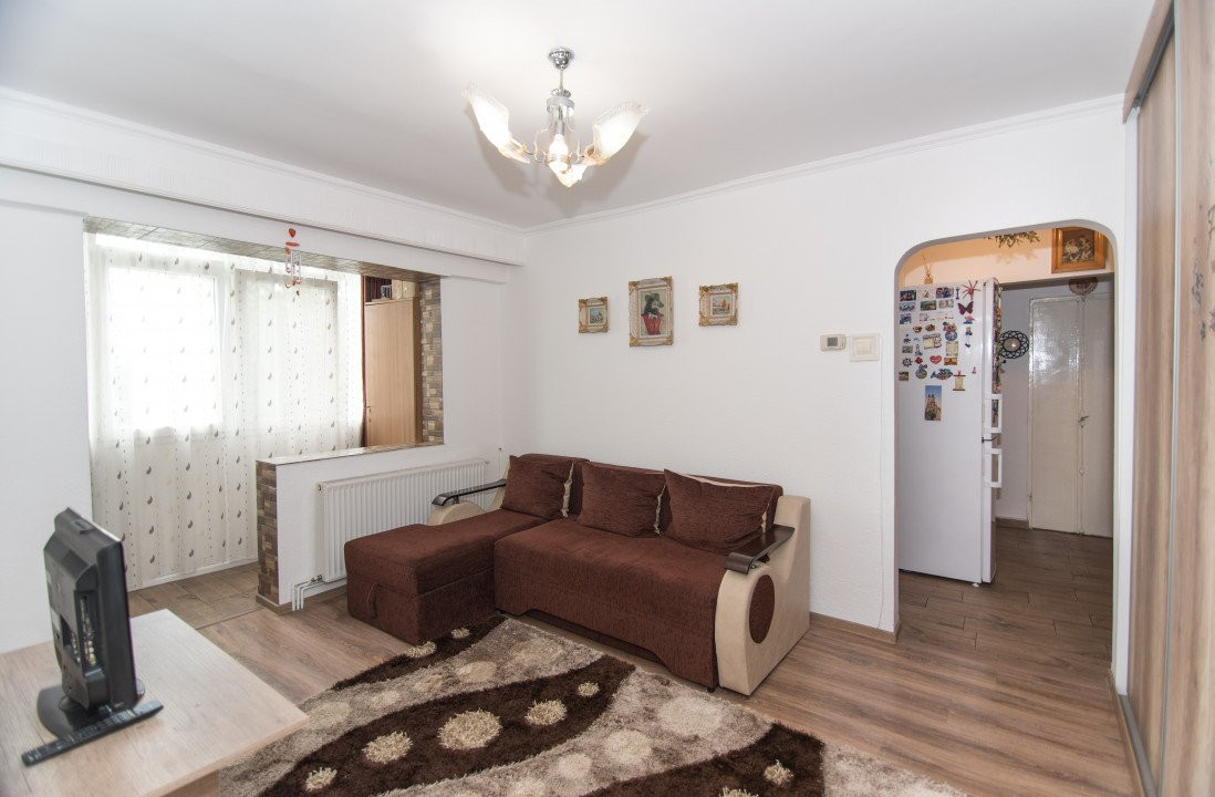 Apartament 3 camere, etaj 2, Gavana, Pitesti. 0% Comision