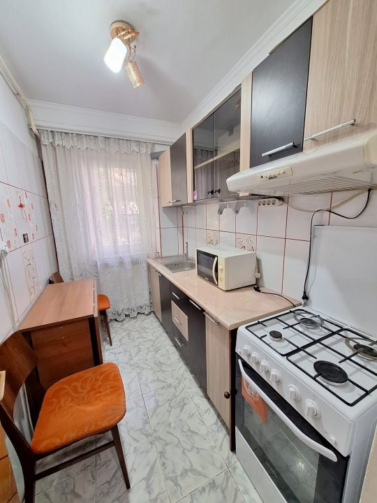 Vanzare apartament 2 camere Gavana 2 etaj 1 centrala termica