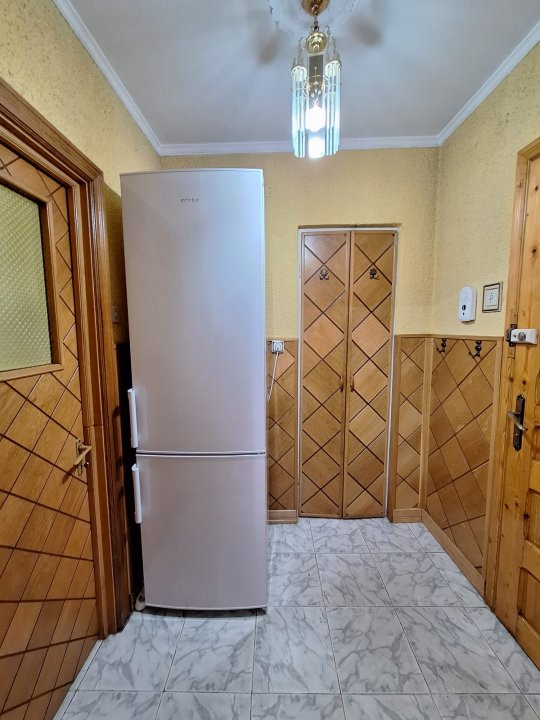 Vanzare apartament 2 camere Gavana 2 etaj 1 centrala termica