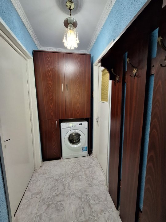 Vanzare apartament 2 camere Gavana 2 etaj 1 centrala termica