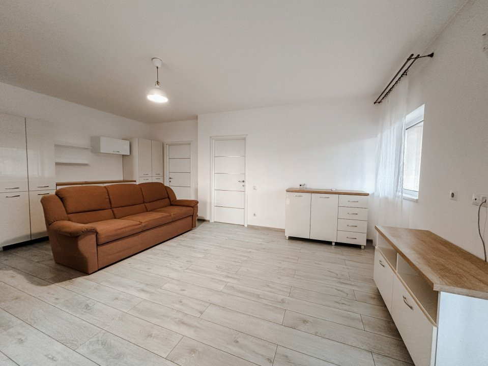 Comision 0. Inchiriere 3 camere A Iancu 418, zona Metro-BMW, mobilat utilat