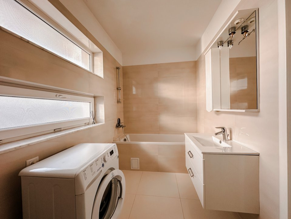 Comision 0. Inchiriere 3 camere A Iancu 418, zona Metro-BMW, mobilat utilat