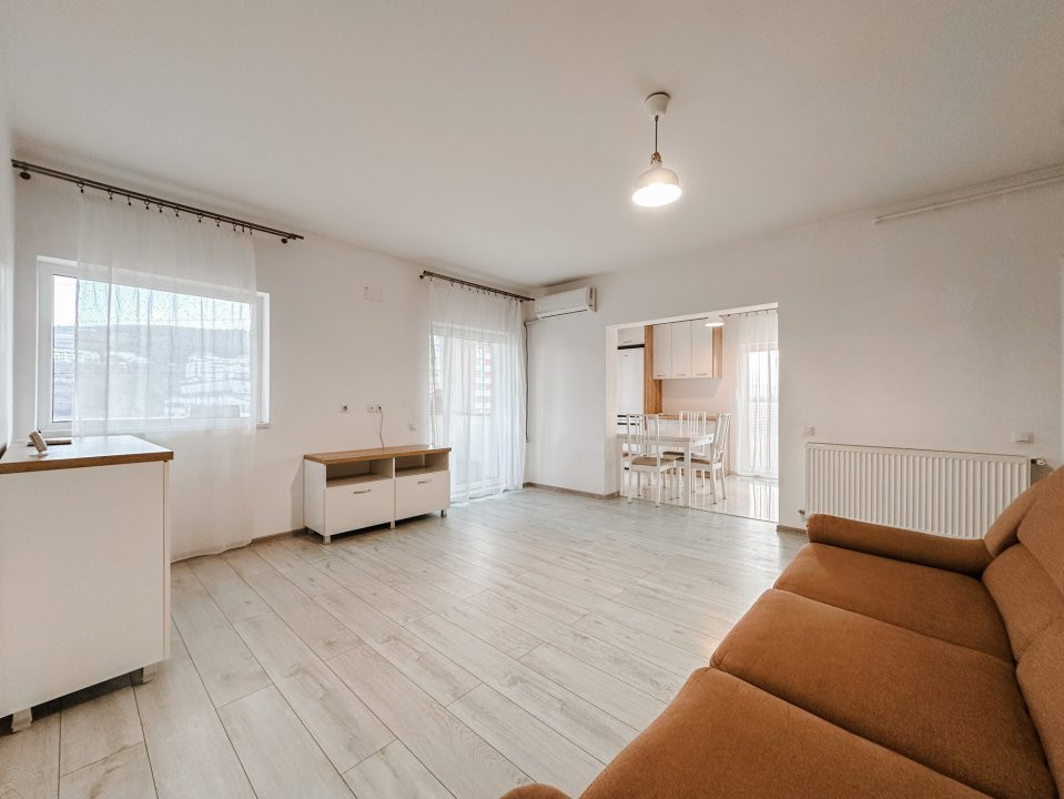 Comision 0. Inchiriere 3 camere A Iancu 418, zona Metro-BMW, mobilat utilat