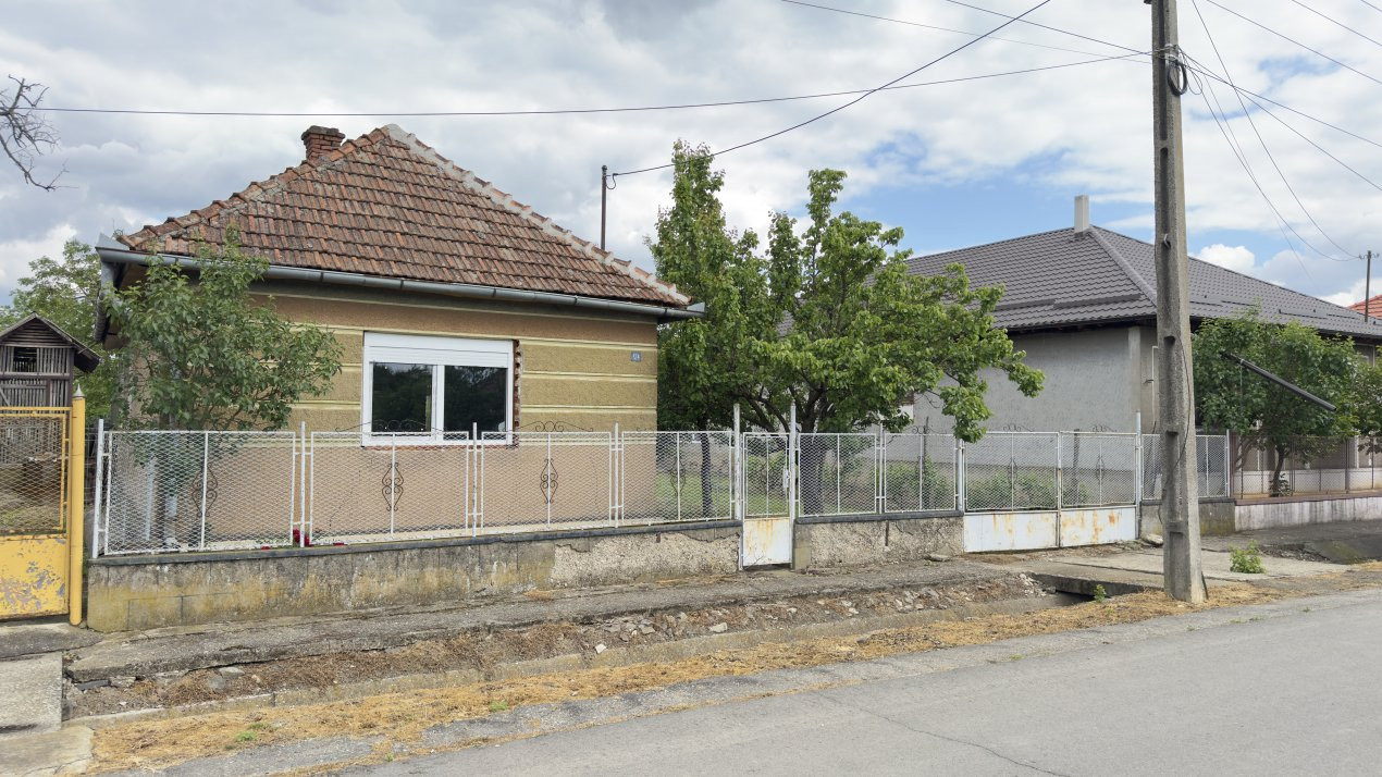 Casă 3 incăperi cu Teren 1525 mp Loc. Lucăceni-Str. Horea Nr. 124-Comision 0%