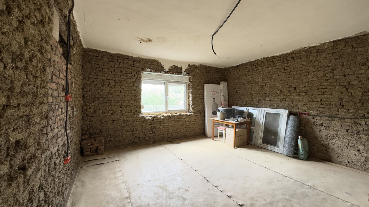 Casă 3 incăperi cu Teren 1525 mp Loc. Lucăceni-Str. Horea Nr. 124-Comision 0%
