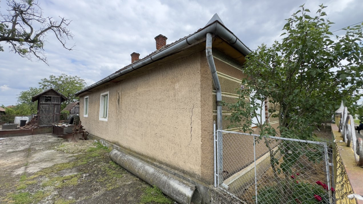 Casă 3 incăperi cu Teren 1525 mp Loc. Lucăceni-Str. Horea Nr. 124-Comision 0%