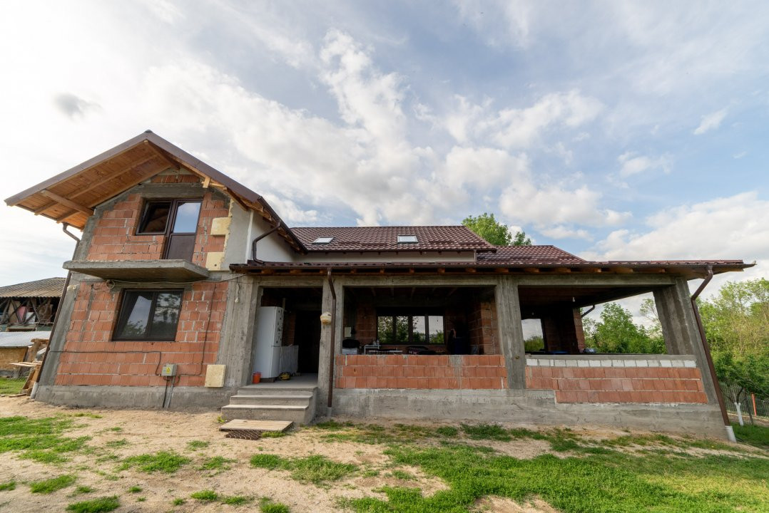 0% COMISION ! CASA  PARTER+ MANSARDA  - com  PADURETI , Arges
