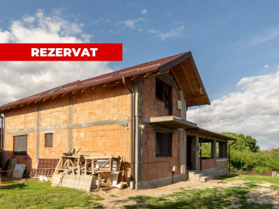 0% COMISION ! CASA  PARTER+ MANSARDA  - com  PADURETI , Arges