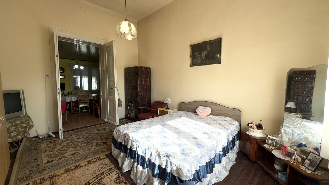 Casă 4 camere, Teren 3.862 mp Str. Traian Nr.99 - Carei - Comision 0% cumpărător