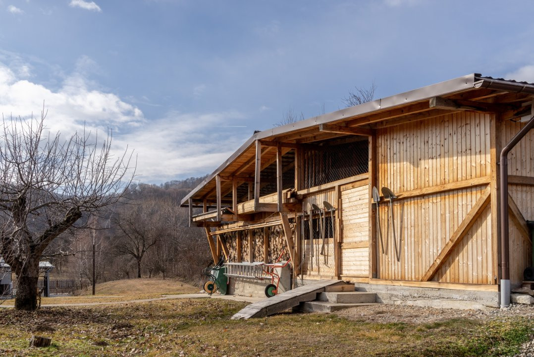 Casa de Vis la poalele Munților Făgăraș-Jud.Arges!