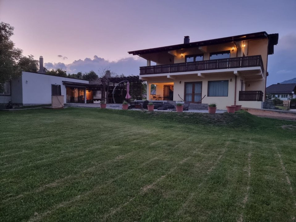 Casa de Vis la poalele Munților Făgăraș-Jud.Arges!