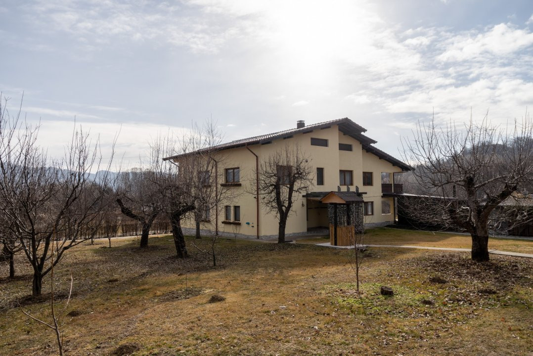 Casa de Vis la poalele Munților Făgăraș-Jud.Arges!