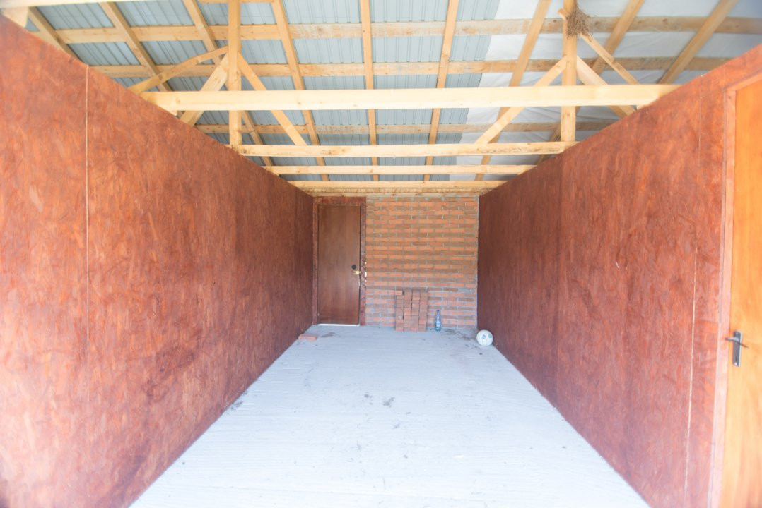 Casa + teren 4727 mp | Constructie 2004