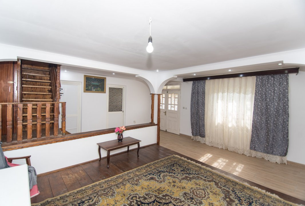 Casa cu teren 4727mp in Ciomagesti, Arges -ideala pentru locuit sau vacanta
