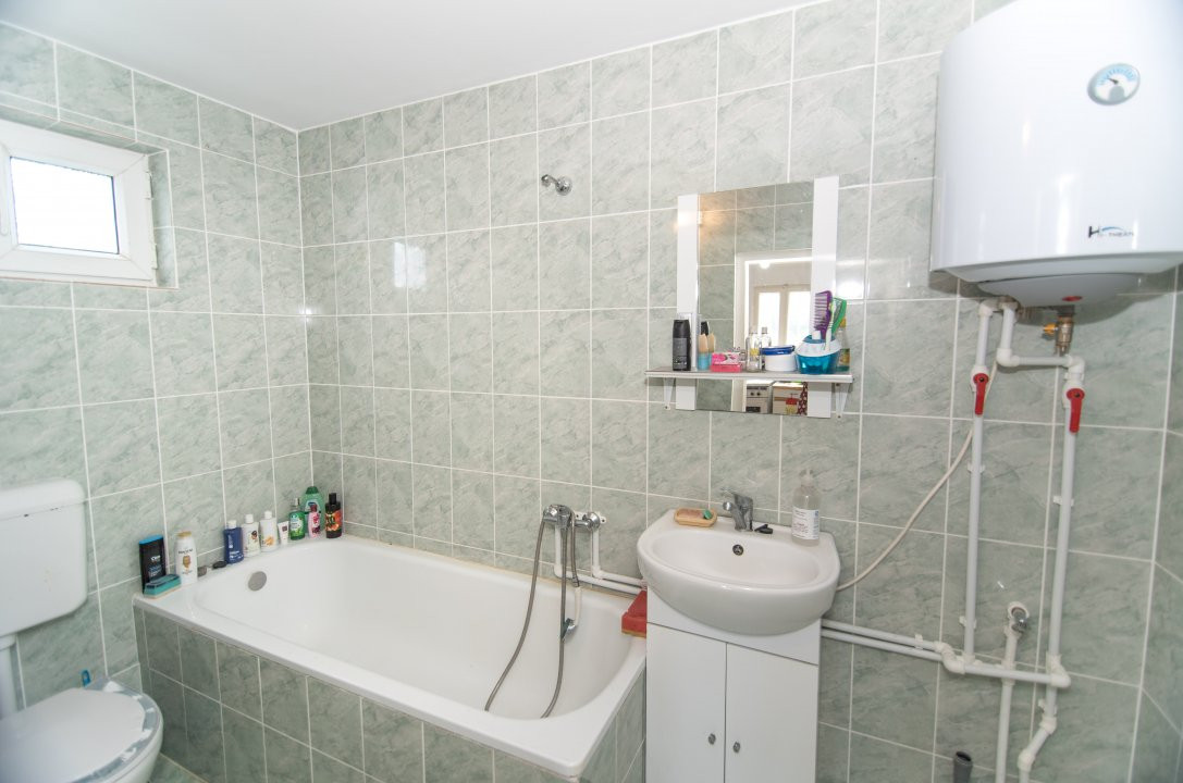 Casa cu teren 4727mp in Ciomagesti, Arges -ideala pentru locuit sau vacanta