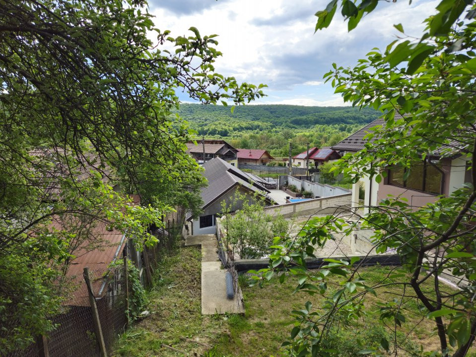 Casa 4 camere, piscina - An 2020 - Draganu Arges