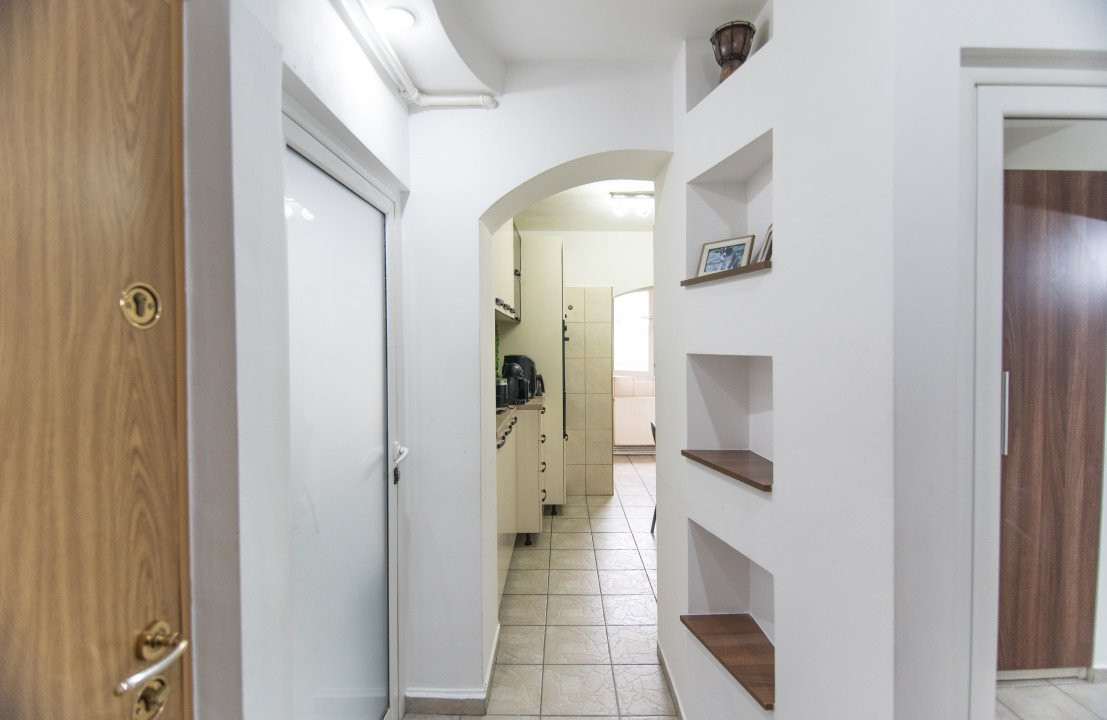 Apartament 3 camere decomandat Gavana - zona excelenta