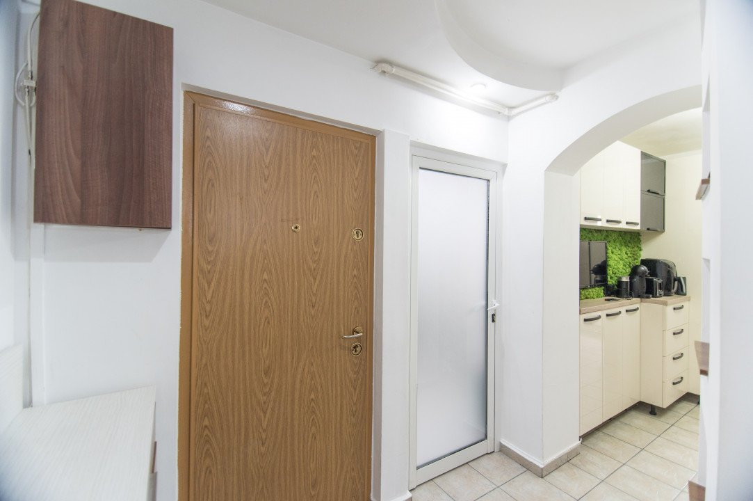 Apartament 3 camere decomandat Gavana - zona excelenta