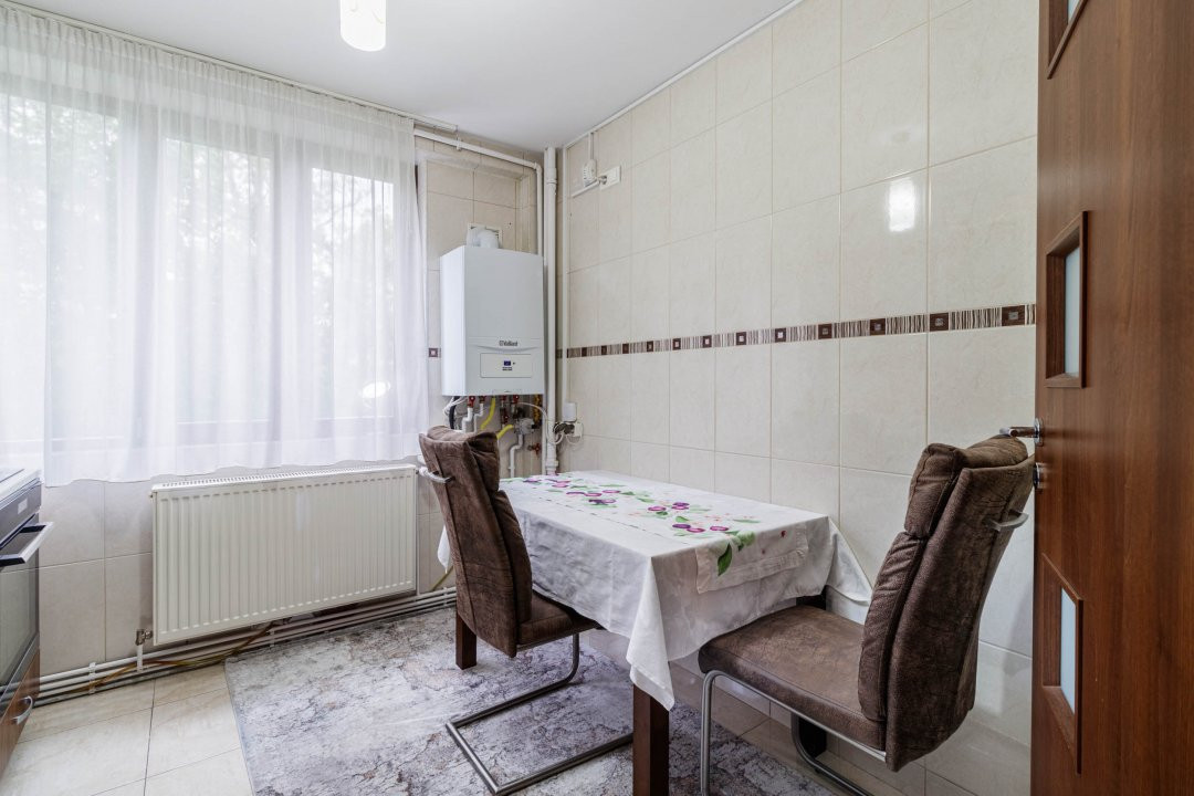 Nu pierde apartament 3 camere centrala proprie boxa etaj intermediar