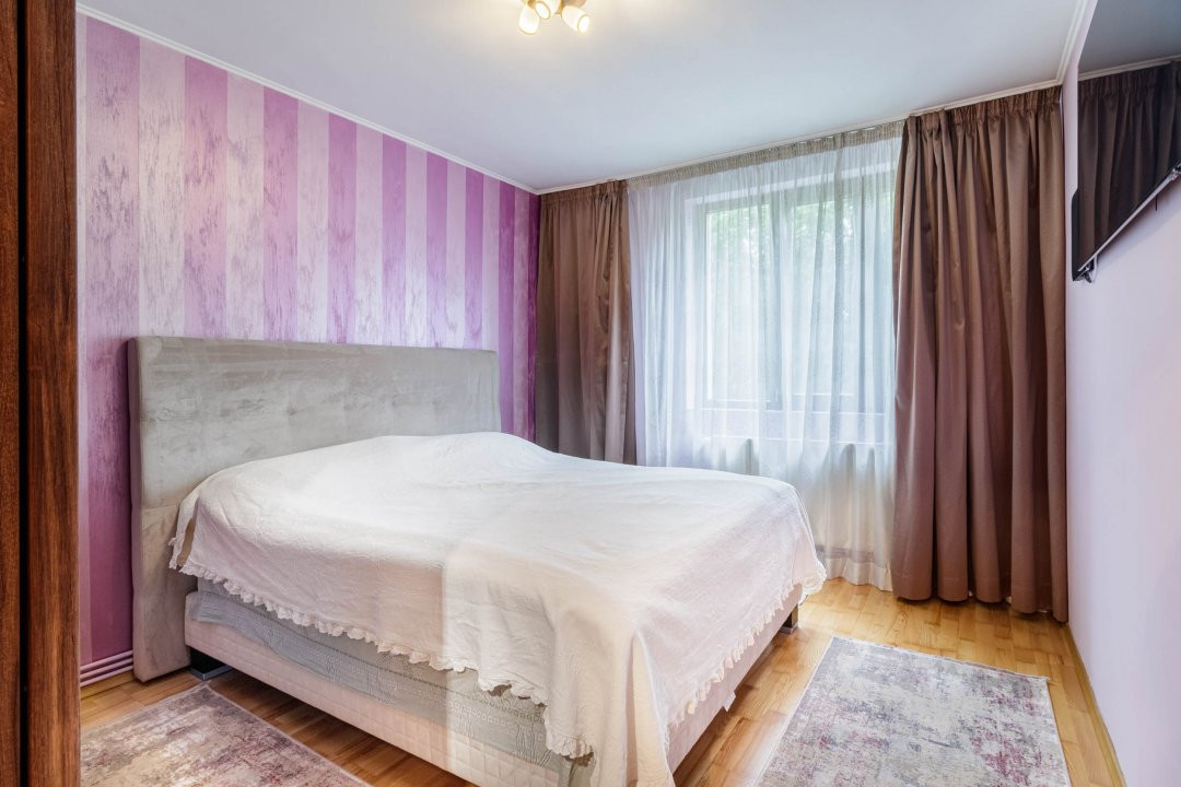 Nu pierde apartament 3 camere centrala proprie boxa etaj intermediar