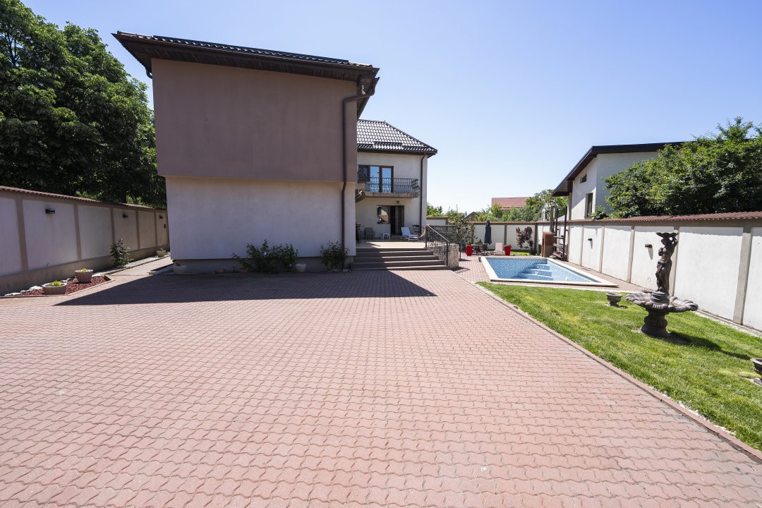 Casa 8 camere, 326 mp utili, teren 835 mp – cartier Rovine-Lapus Arges