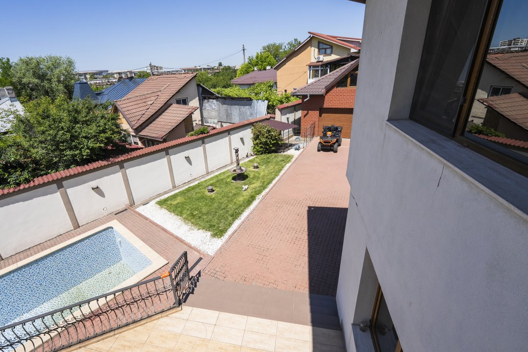 Casa 8 camere, 326 mp utili, teren 835 mp – cartier Rovine-Lapus Arges