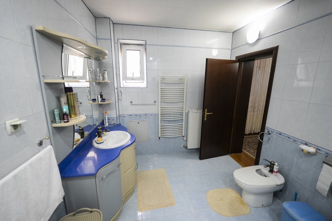 Casa versatila D+P+1+M pentru clinica, birouri sau afterschool–zona centrala