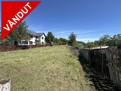 0% Comision Teren intravilan 1230 mp Bascov-Uiasca-Arges!