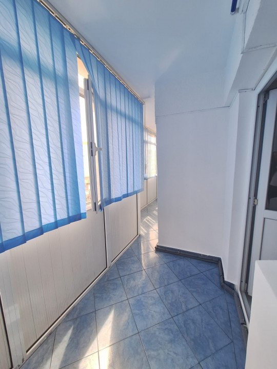 De INCHIRIAT- 2 camere decomandat! Pitesti-zona Gavana!