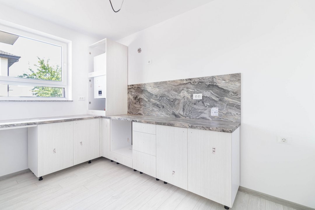 Case duplex in Ciorogarla Residence
