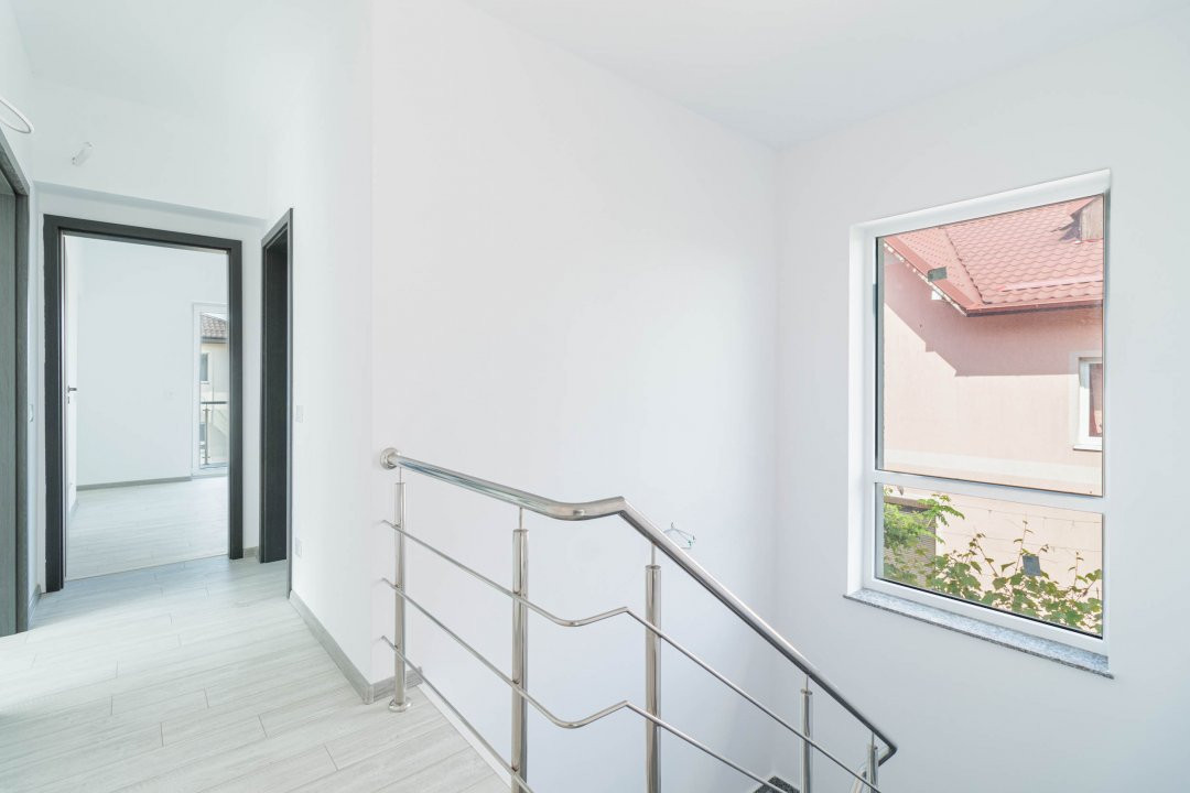 Case duplex in Ciorogarla Residence